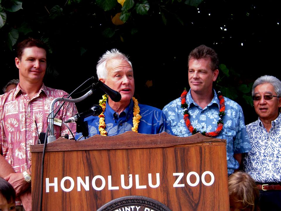 The new hiring of Honolulu Zoo director, Dr. Jeffrey Mahon (wearing lei), was announced by Mayor Caldwell. Photo courtesy of Facebook.