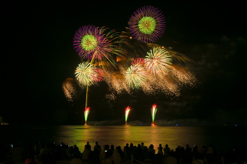 Nagaoka Fireworks Show. Photos by the Honolulu Festival 
