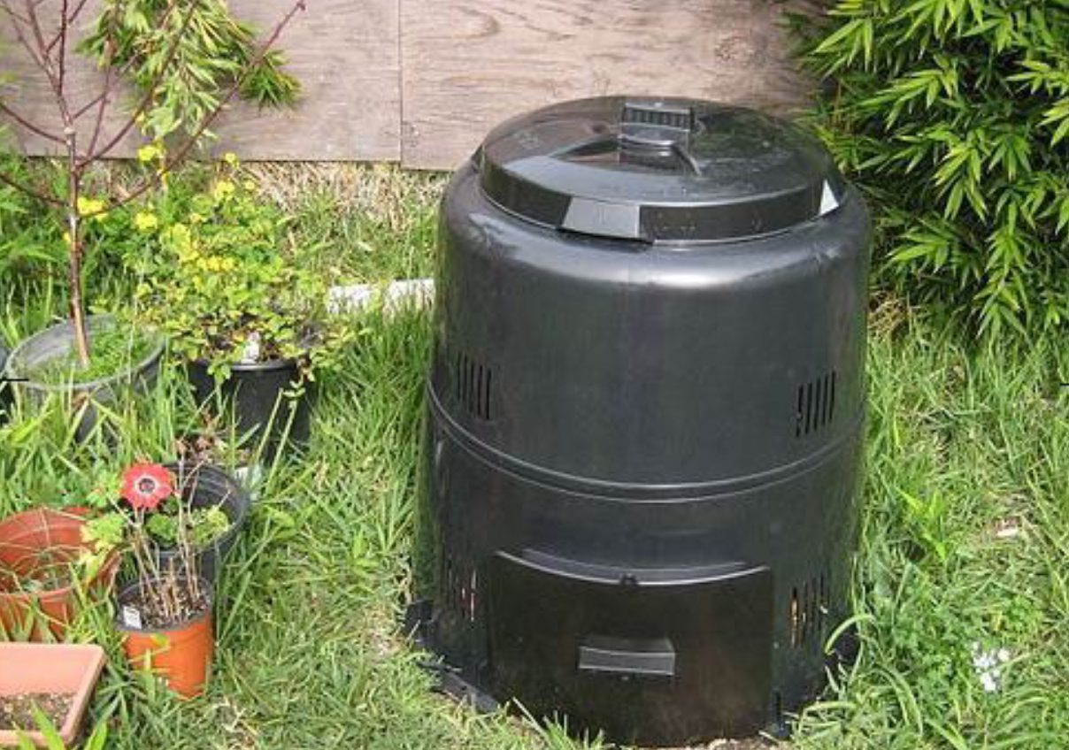 Hawaii Ahe Earth Machine Home Composting Bins now available on the